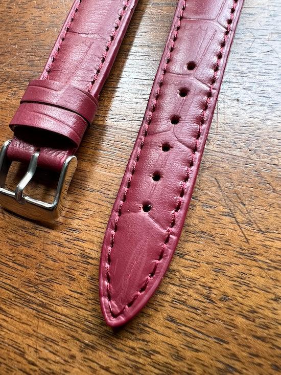 Bracelet en cuir véritable façon croco bordeaux