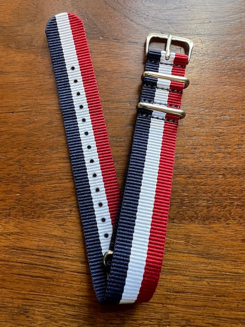 Bracelet NATO en nylon balistique bleu blanc rouge