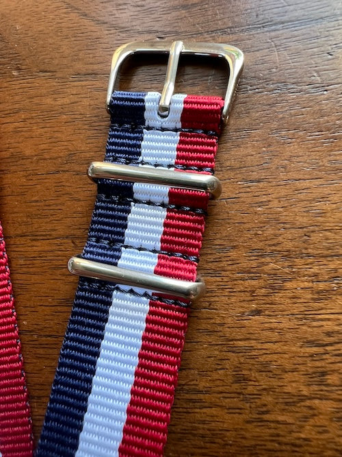 Bracelet NATO en nylon balistique bleu blanc rouge
