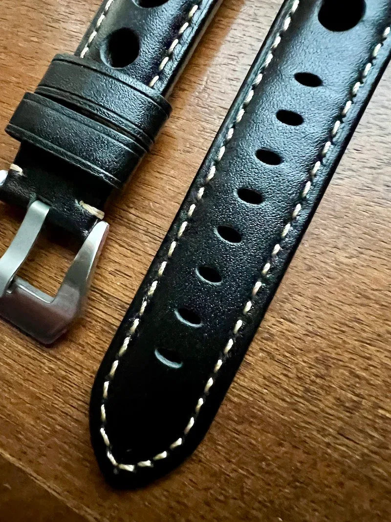 Bracelet Pilote en cuir noir intense - Vinty Watches