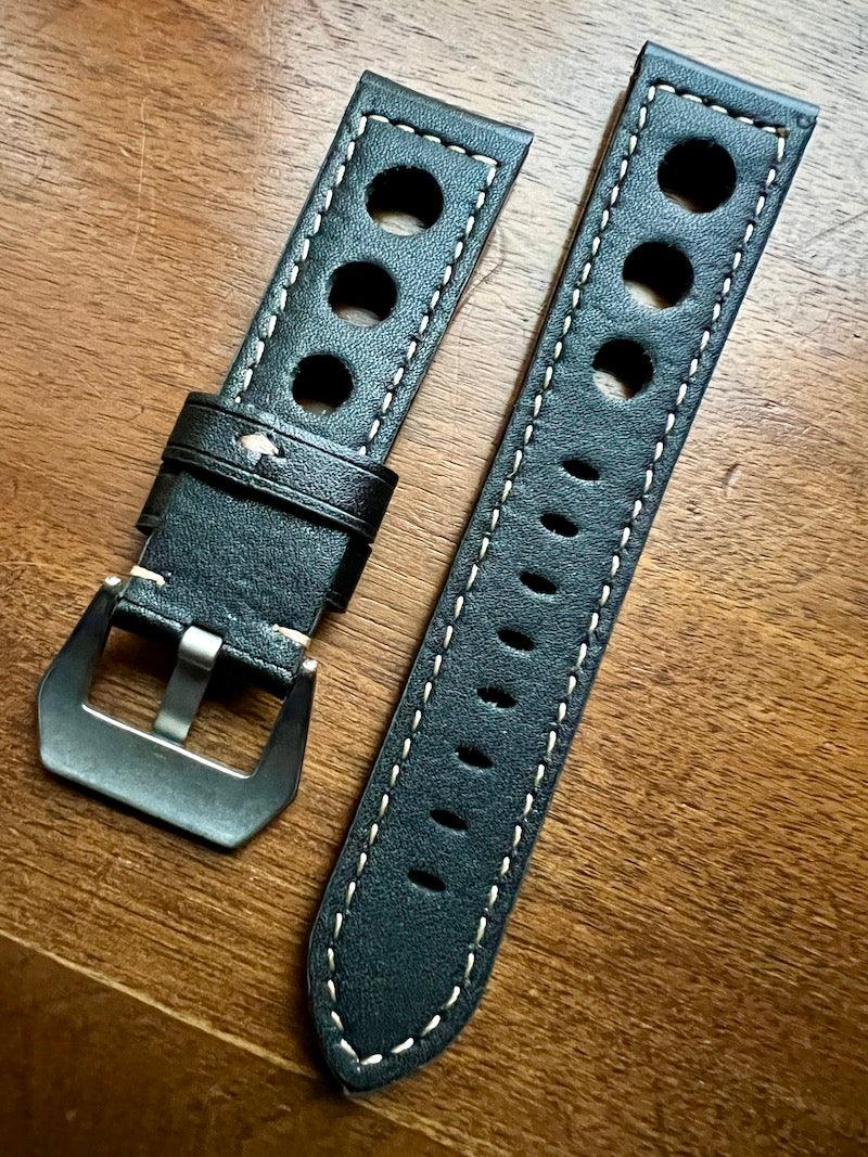 Bracelet Pilote en cuir noir intense - Vinty Watches