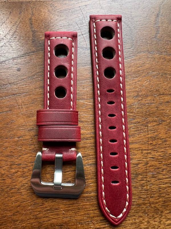 Bracelet Pilote en cuir rouge lie-de-vin - Vinty Watches