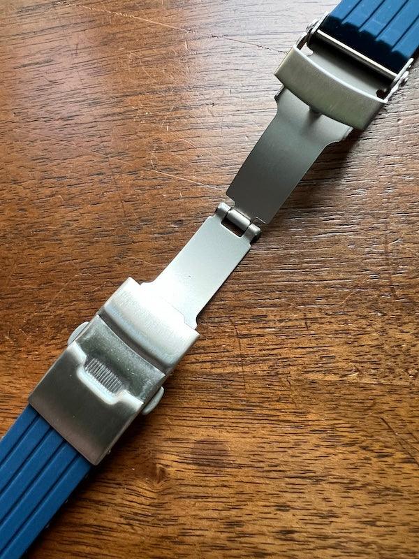 Bracelet silicone bleu avec boucle déployante