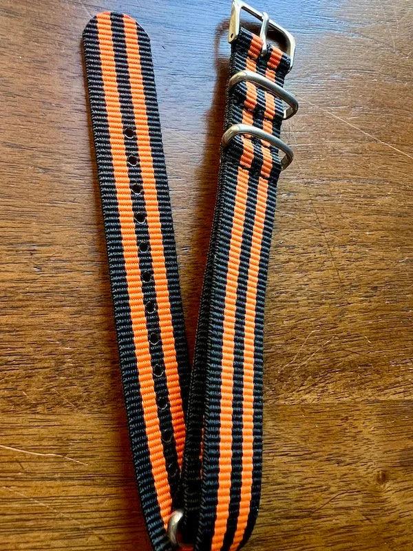 Bracelet NATO en nylon balistique noir et orange - Vinty Watches