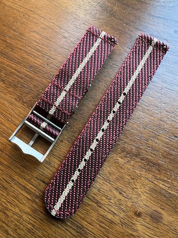 Bracelet premium en nylon sergé rouge, noir avec liseré beige - Vinty Watches