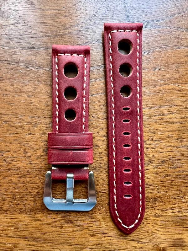 Bracelet Pilote en cuir rouge lie-de-vin - Vinty Watches