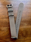 Bracelet NATO en nylon beige kaki - Vinty Watches