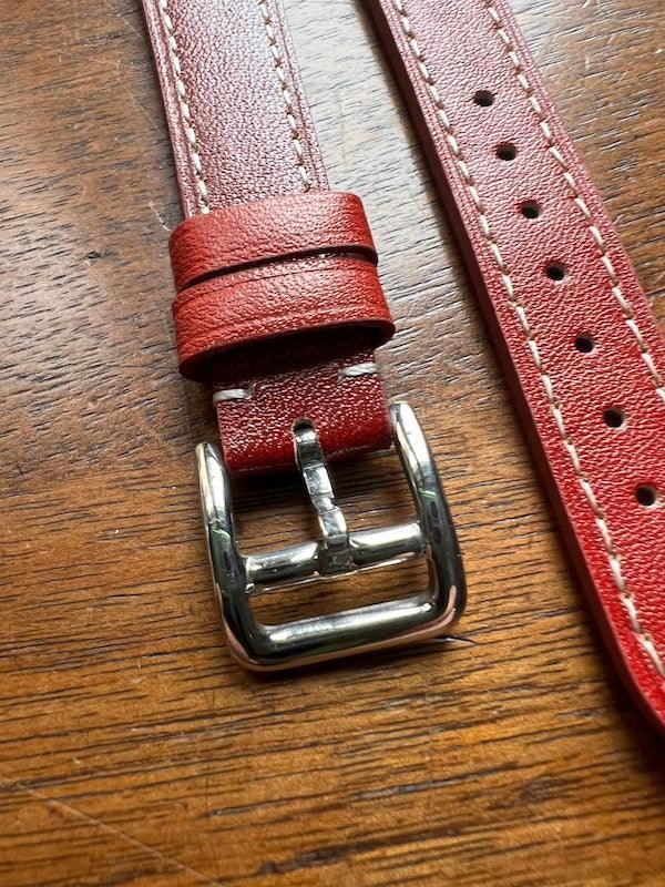 Bracelet Silhouette en simili-cuir façon vachette rouge - Vinty Watches