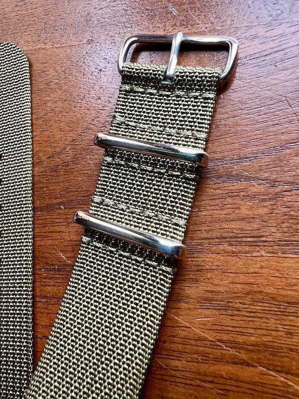 Bracelet NATO en nylon tissé vert militaire - Vinty Watches