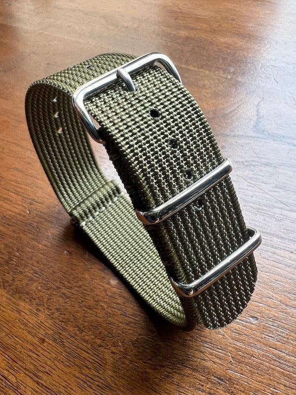 Bracelet NATO en nylon tissé vert militaire - Vinty Watches