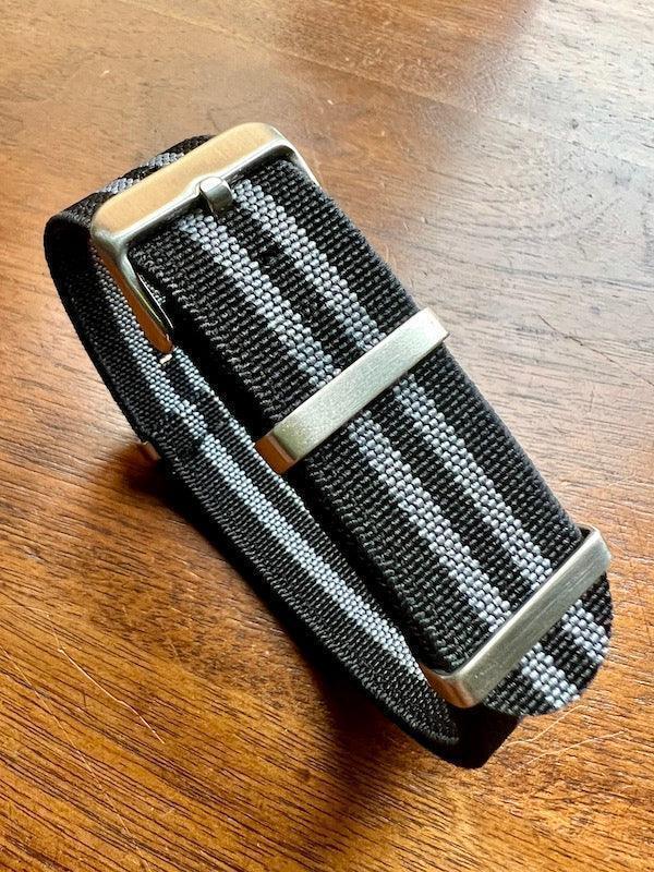 Bracelet NATO en nylon extensible noir et gris - Vinty Watches