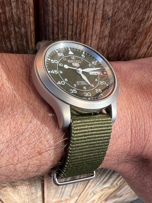 Bracelet NATO en nylon balistique vert
