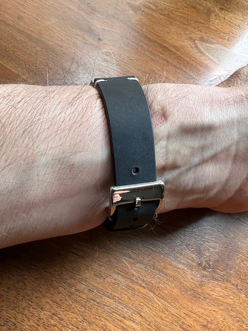 Bracelet Rustic Trek en cuir façon vieilli noir