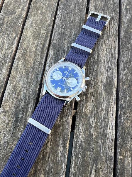Bracelet NATO en nylon extensible bleu marine