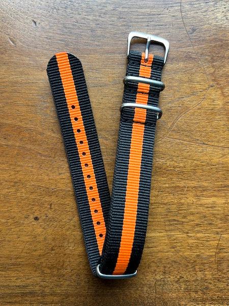 Bracelet NATO en nylon balistique noir et orange
