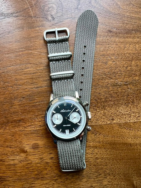 Bracelet NATO en nylon tissé gris