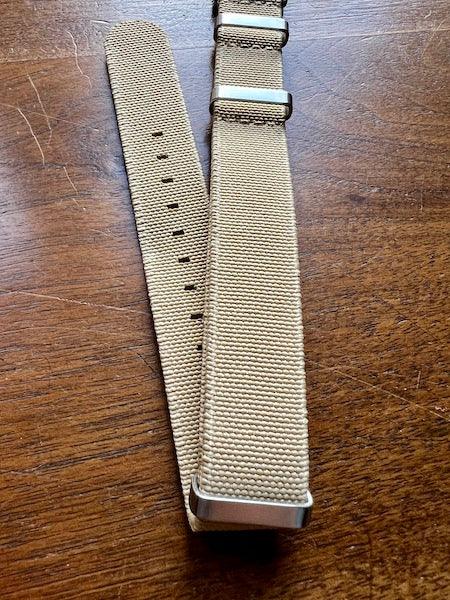 Bracelet NATO en nylon extensible beige clair sable