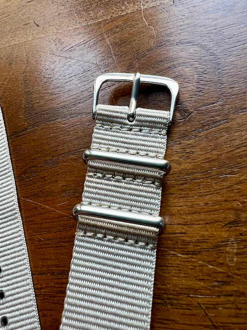Bracelet NATO en nylon balistique beige clair