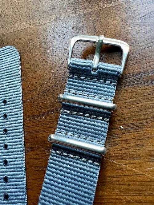 Bracelet NATO en nylon balistique gris clair