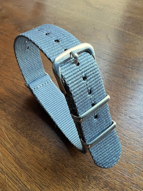 Bracelet NATO en nylon balistique gris clair