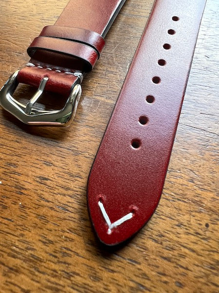 Bracelet Héritage Signature en cuir rouge foncé