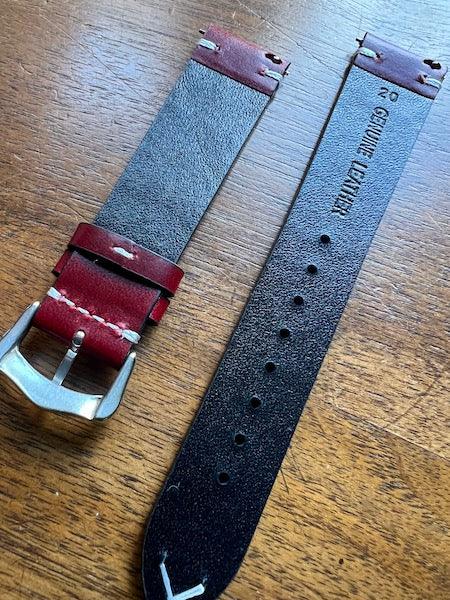 Bracelet Héritage Signature en cuir rouge foncé
