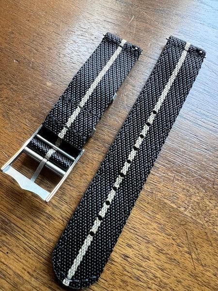 Bracelet premium en nylon sergé noir avec liseré beige